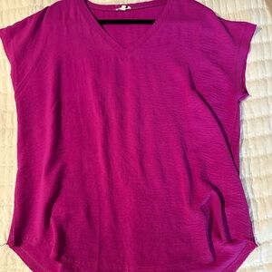 JODIFL Fuchsia Short Sleeve Top